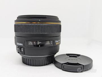 Sigma 30mm f 1.4 EX DC HSM per Canon EF