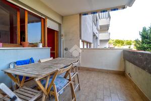 4 LOCALI A CIVITAVECCHIA