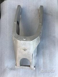 Forcellone yamaha yzf 125 codice 5d7