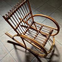 Sedia a dondolo vimini