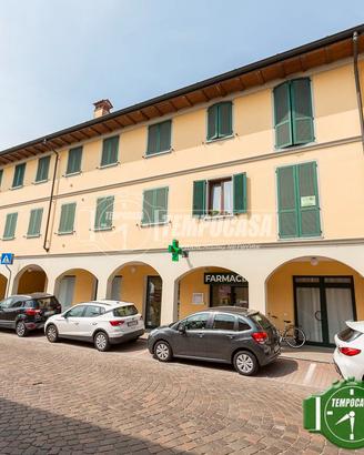 2 LOCALI IN CENTRO