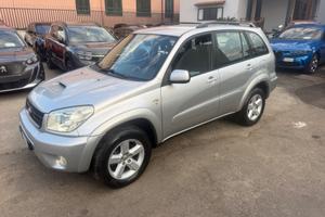 Toyota RAV 4 RAV4 2.0 Tdi D-4D cat 5 porte Sol Imp