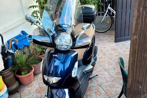 scooter scarabeo 250