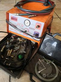 Machinetta pulizia motore e inietori