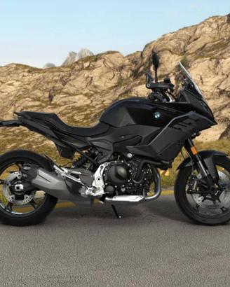 BMW F 900 XR Triple Black