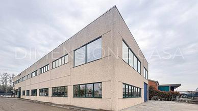 Immobile di 1300 m² a Modena