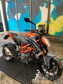 Ktm duke 390