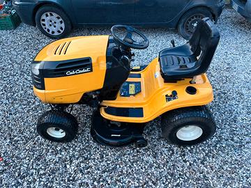 Trattorino tagliaerba cub cadet