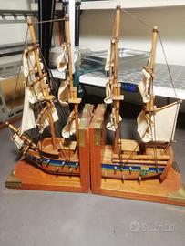 2 fermalibri a veliero 