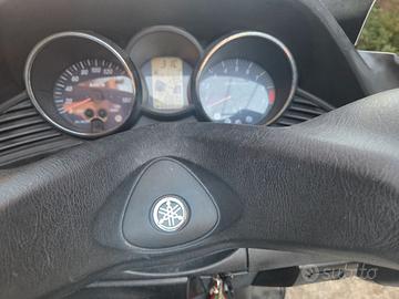 Scooter majesty 400