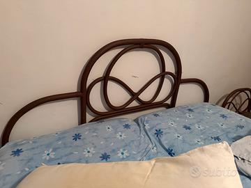 Letto e due comodini in bambu