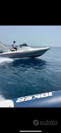 Gommone. 4xch8