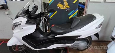 SUZUKI Burgman AN 400 burgman 400