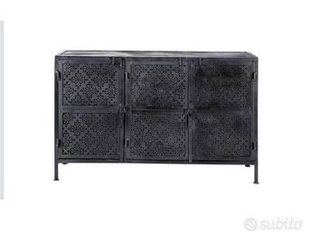 CREDENZA IN FERRO BATTUTO