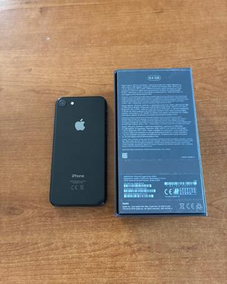 iPhone 8, 64 Gna buone condizioni con scatola