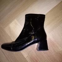 stivaletti in vernice