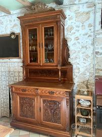 Credenza antica scolpita in noce 800 francese