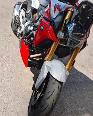 BMW F900R