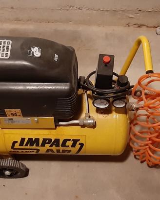 COMPRESSORE 24LITRI CON RUOTE FUNZIONANTE 