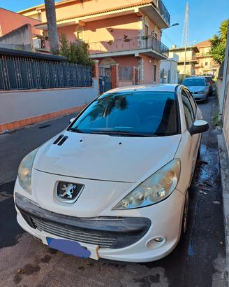 Pegeot 206 plus GPL ideale x neopatentati 