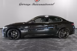 Alfa Romeo Giulia 2.2 Turbo AT8 180CV Super