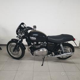 Triumph Thruxton 900 naked