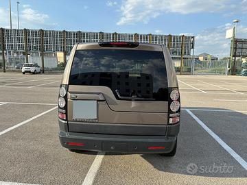 Discovery 4 HSE 211 CV 7 posti