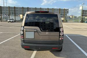 Discovery 4 HSE 211 CV 7 posti