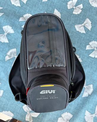 Givi, BORSA DA SERBATOIO UNIVERSALE NERO 6LT EA138
