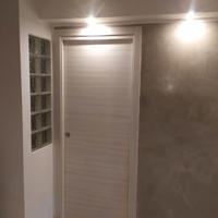 Porte pronte Spissu finestre persiane posa