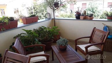  poltrone e tavolino in Teak