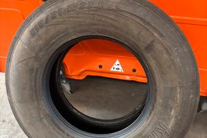 Gomme Riken 22.5