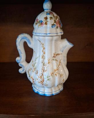 caffettiera decorativa in ceramica