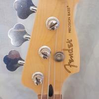 basso Fender player precision.