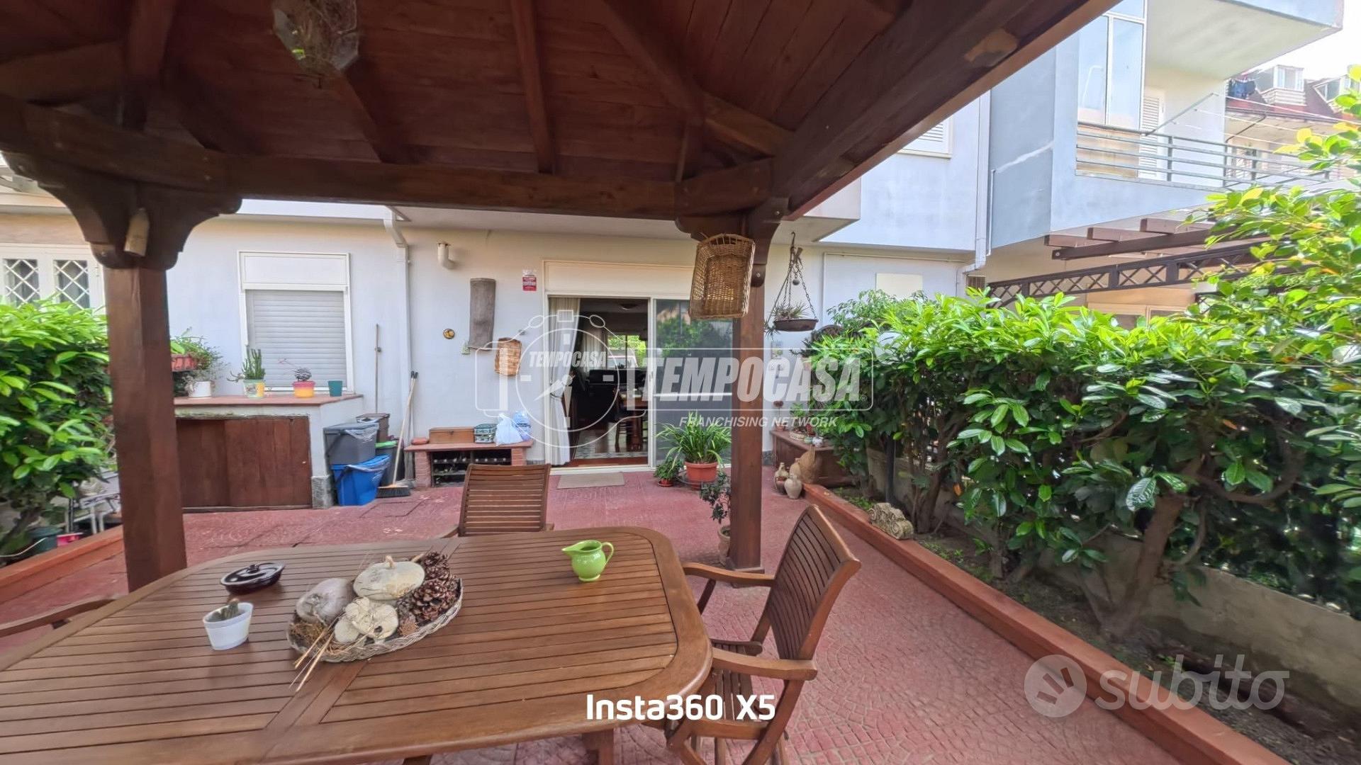 Villa a schiera in parco privato e signorile - Vista 4