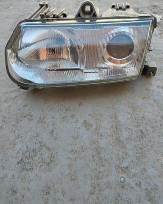Faro alfa romeo 146 lato guida