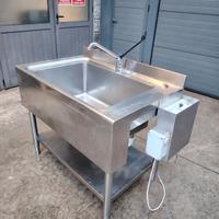 lavandino in  inox con sterilizzatore 