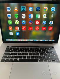 MacBook Pro 15” 2018 i7 16GB 512HD
