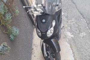 Piaggio Carnaby 200 - 2008