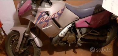 Aprilia pegaso 125