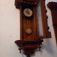 Pendola in legno antico