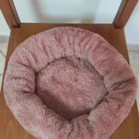 Cuccia rotonda di peluche per animali (taglia S)