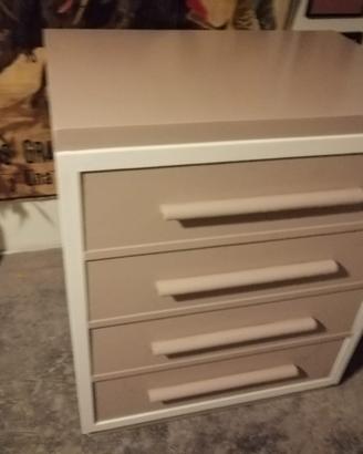 Cassettiera beige/porpora e bianca 🤩