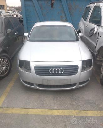 Audi TT 2001 1.8 benzina demolito per ricambi