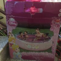 Piscina Disney principesse