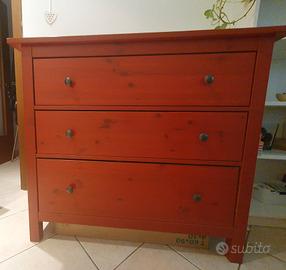 Cassettiera Hemnes con comodini