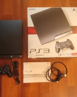 PS3 250 GB con scatola con controller e giochi
