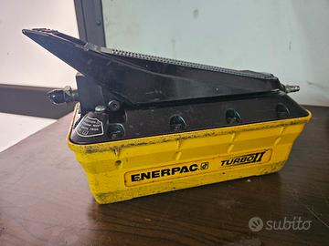 Pompa  Enerpac turbo 2