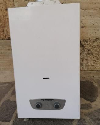 SCALDABAGNO a gas ARISTON perfetto