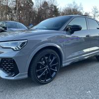 Audi RSQ3 SPB quattro*Automatik*Navi*Pelle